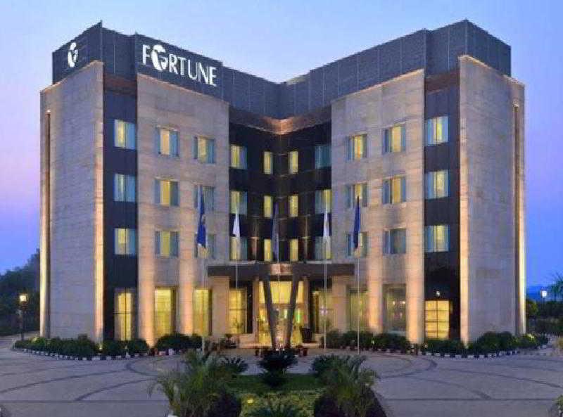 Fortune Park Orange, Sidhrawali, Gurugram - Member Itc Hotels' Group Bhiwadi Esterno foto
